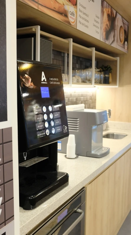 máquina de café expresso automática
